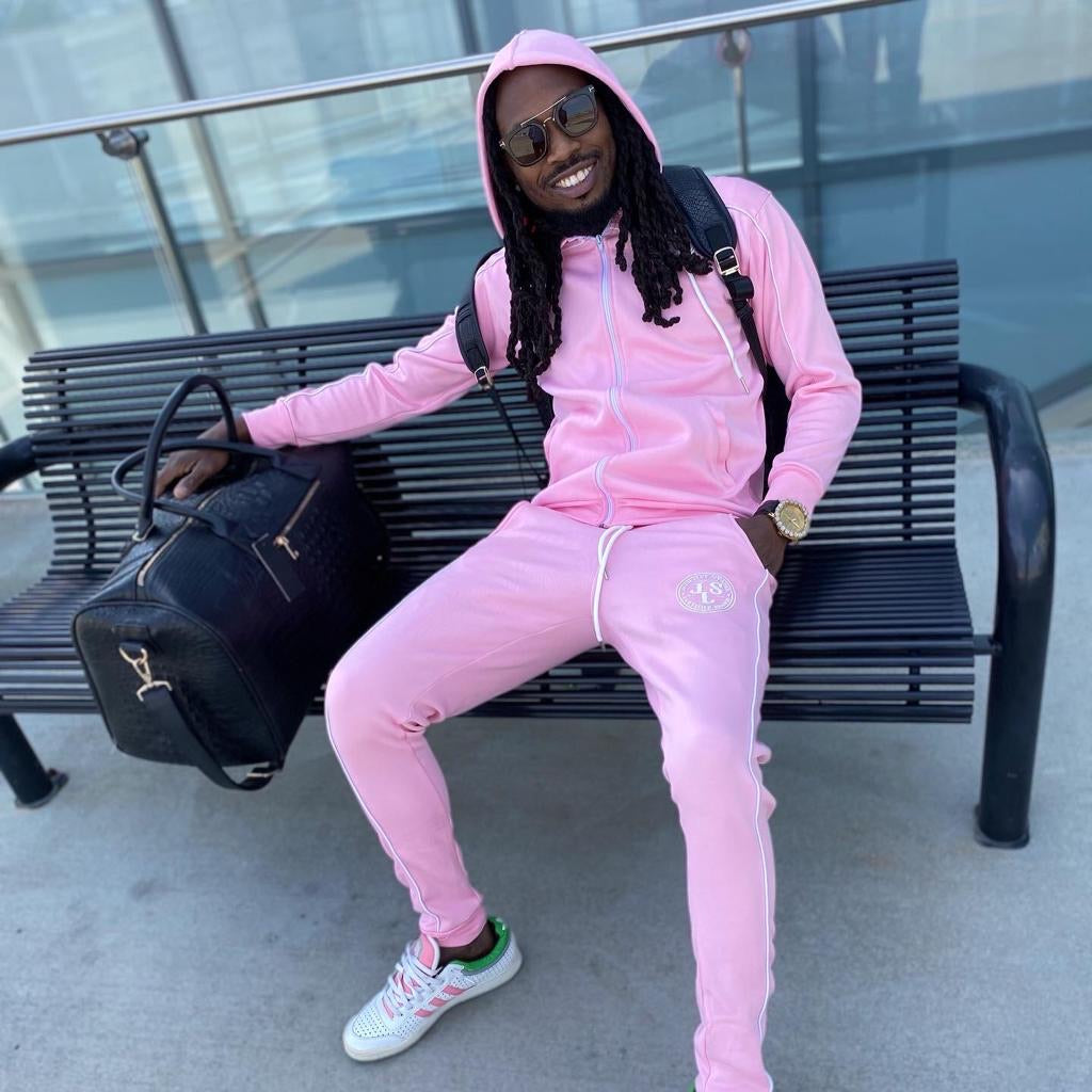Rosalía outfit at Coachella 2019  Tracksuit women, Girly fashion pink, Louis  vuitton tracksuit